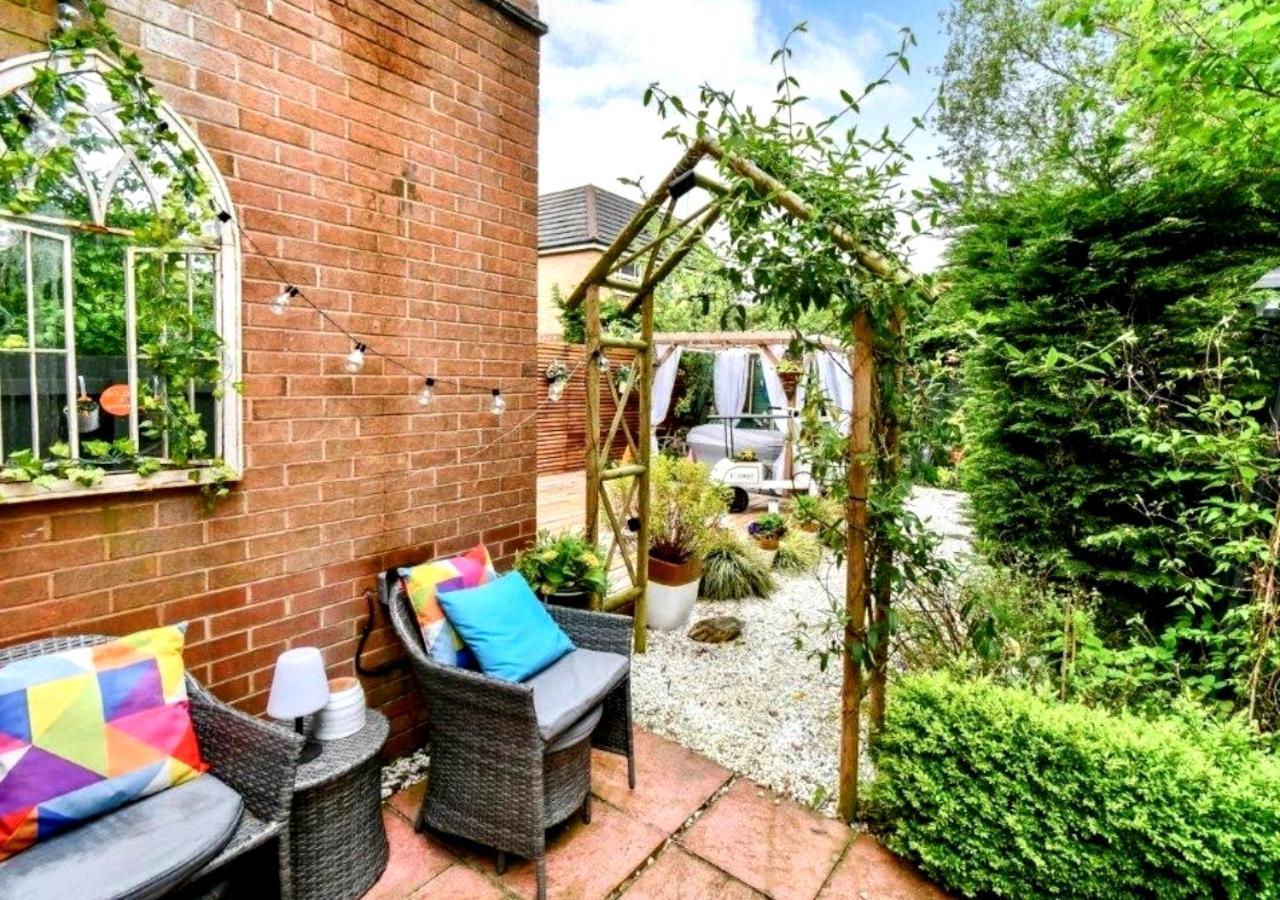 Apartmán Cosy Garden Flat, Private Hot Tub & Four Poster Bed York Exteriér fotografie